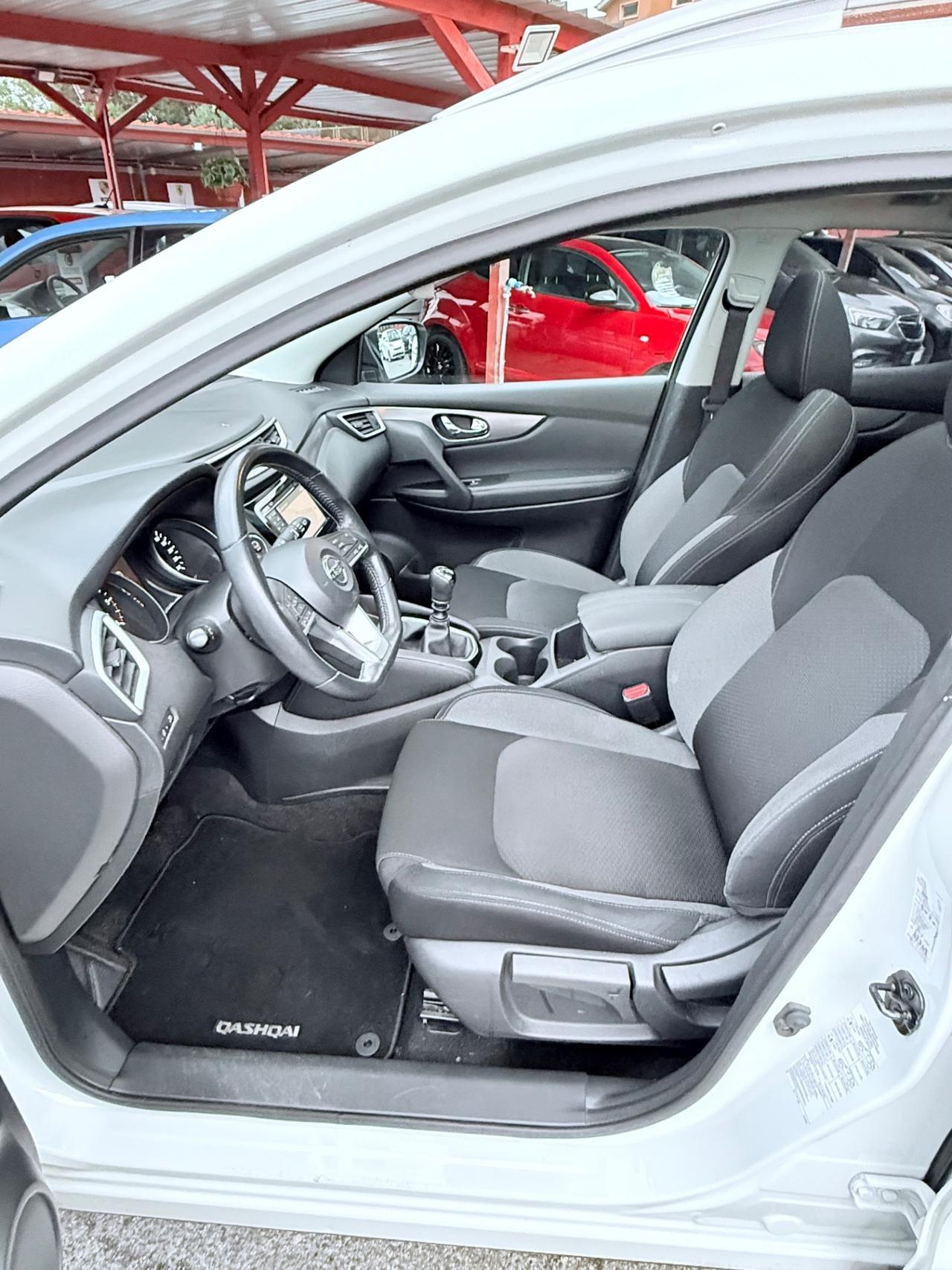 Qashqai 1.5 dCi 115 CV Tekna( 65 mil km )-rate-garanzia