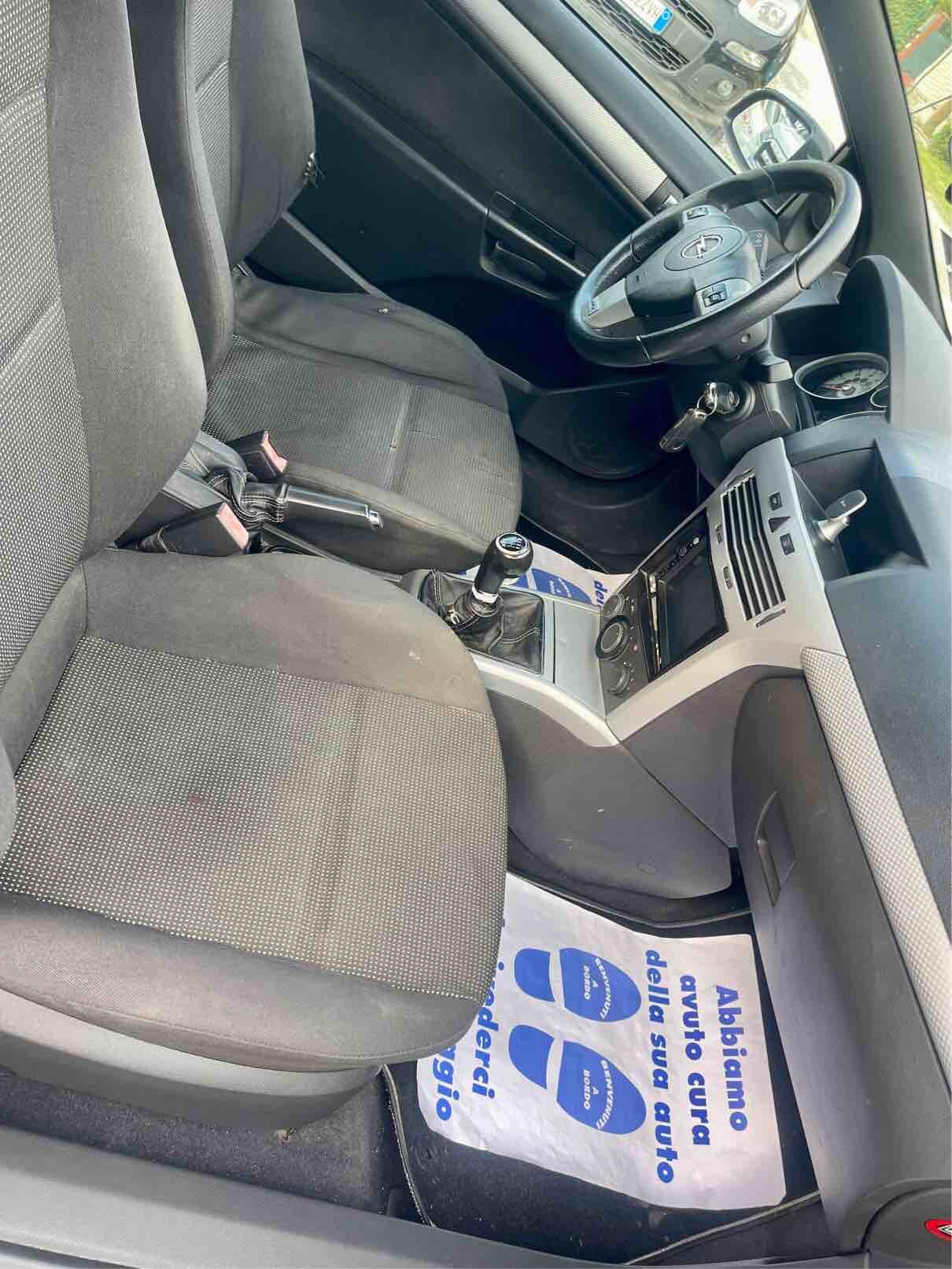 OPEL ASTRA GTC - 150 CV - SPORT