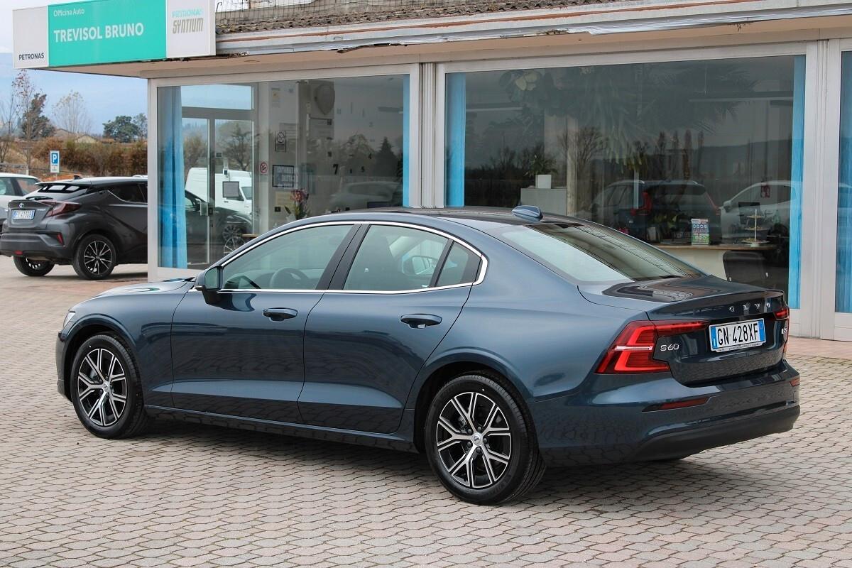 Volvo S60 2000 B3 163CV Mild-Hybrid Core Automatico Km. 0