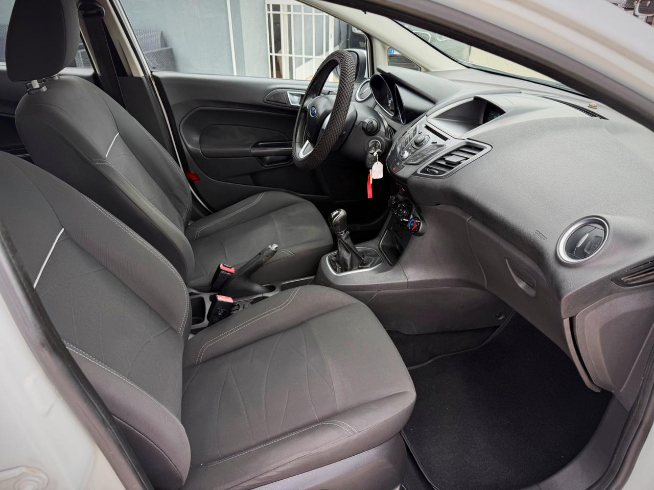 Ford Fiesta 1.5 TDCi 75CV 5 porte Titanium Garanzia 12 Mesi