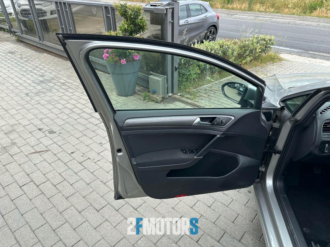 Volkswagen Golf 1.6 TDI DPF 5p. Highline