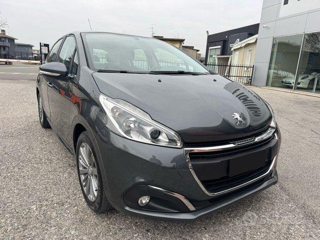 PEUGEOT 208 82 5 porte Allure