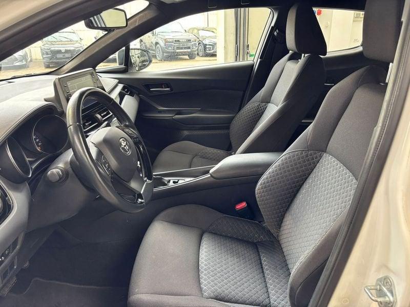 Toyota C-HR C-HR 1.8 Hybrid E-CVT Active