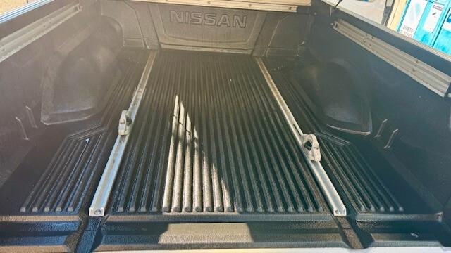 Nissan Navara 2.5 dCi 190CV 4 porte Double Cab LE Plus