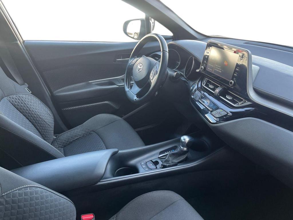 Toyota C-HR 1.8h Active e-cvt