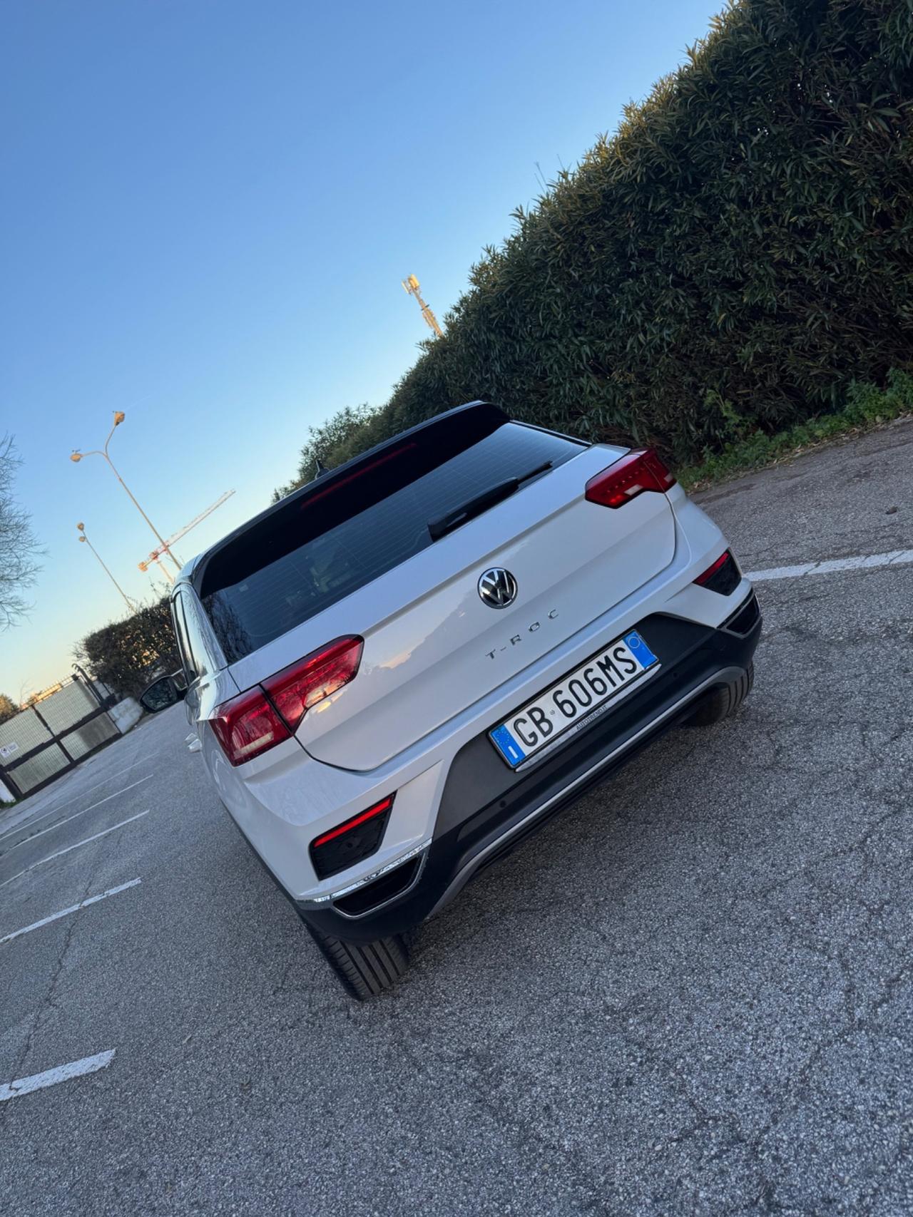 Volkswagen T-Roc 1.6 TDI SCR Business BlueMotion Technology