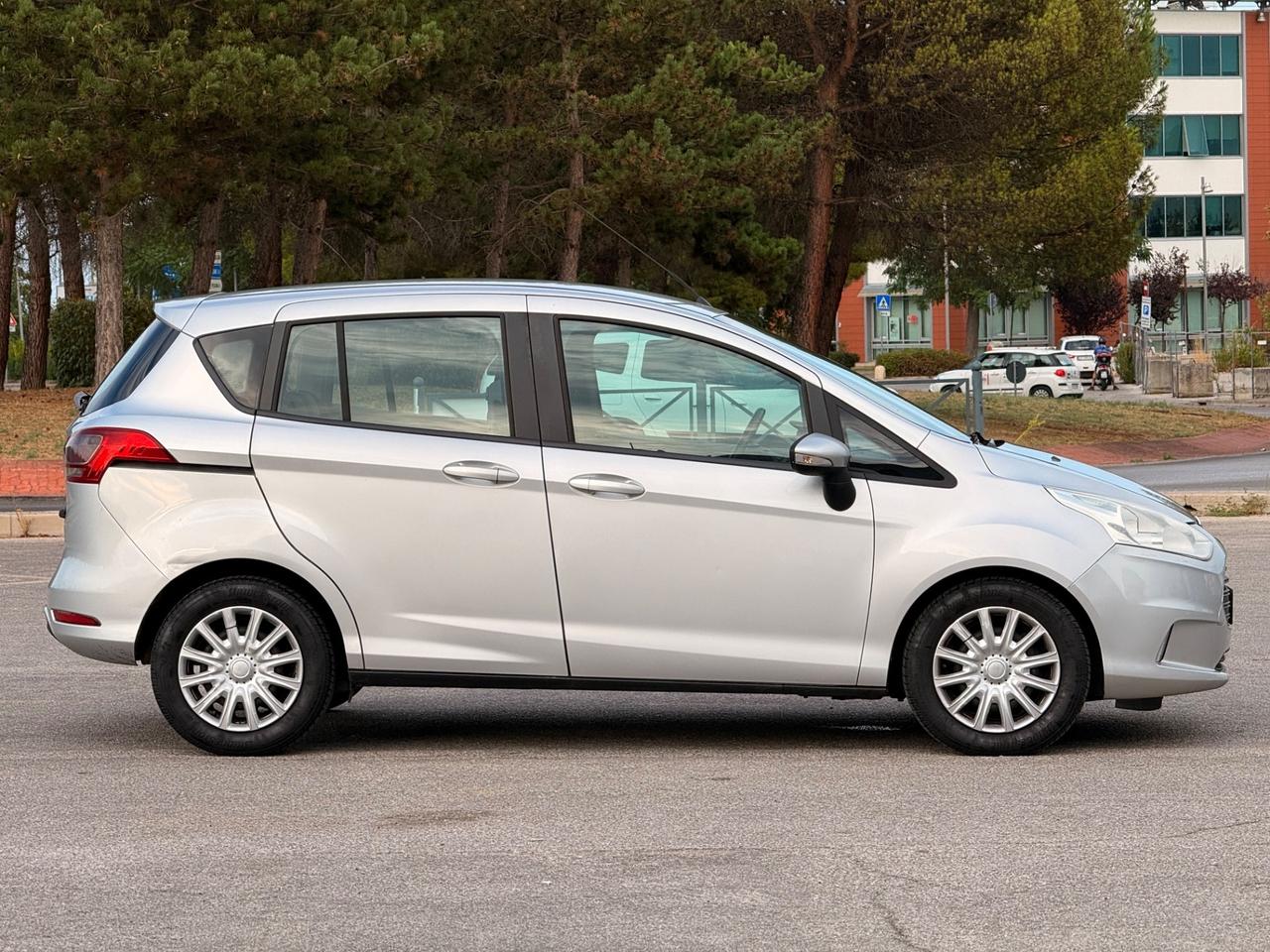 Ford B-Max GARANZIA DI 12 MESI