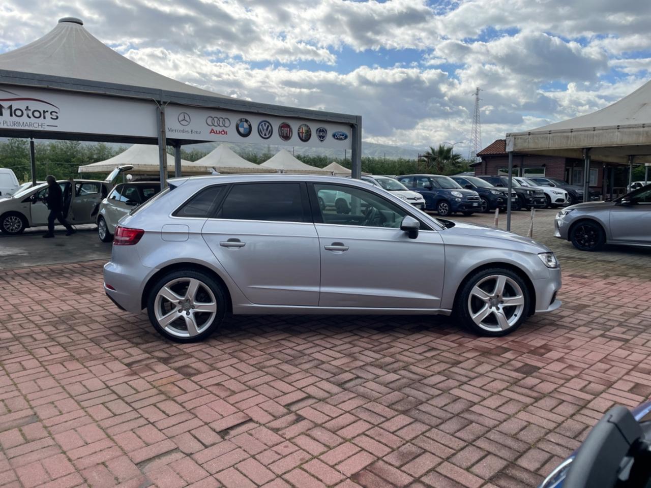 Audi A3 SPB 1.6 TDI 116 CV Business