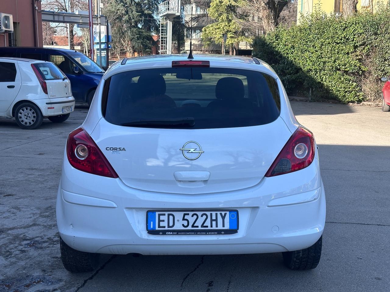 Opel Corsa 1.2 3 porte Sport Neopatentati unipro