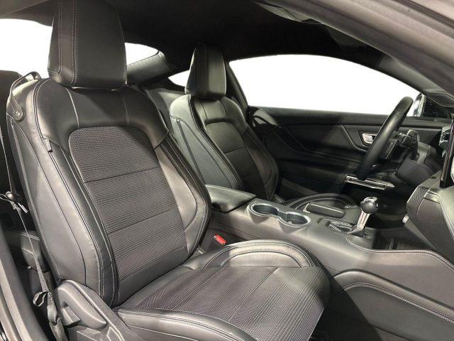 FORD Mustang Fastback 5.0 V8 aut. GT