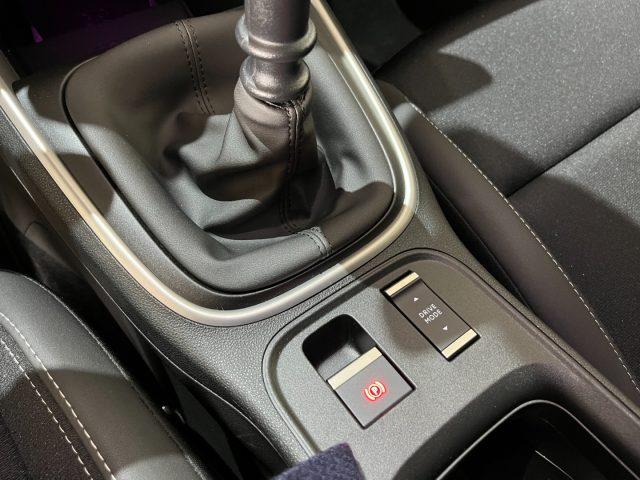 JEEP Avenger 1.2 T Summit "18 BLACK/F.LED/TELEC.+PARK PLUS