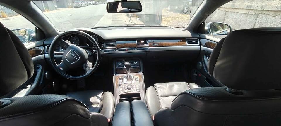 Audi S8