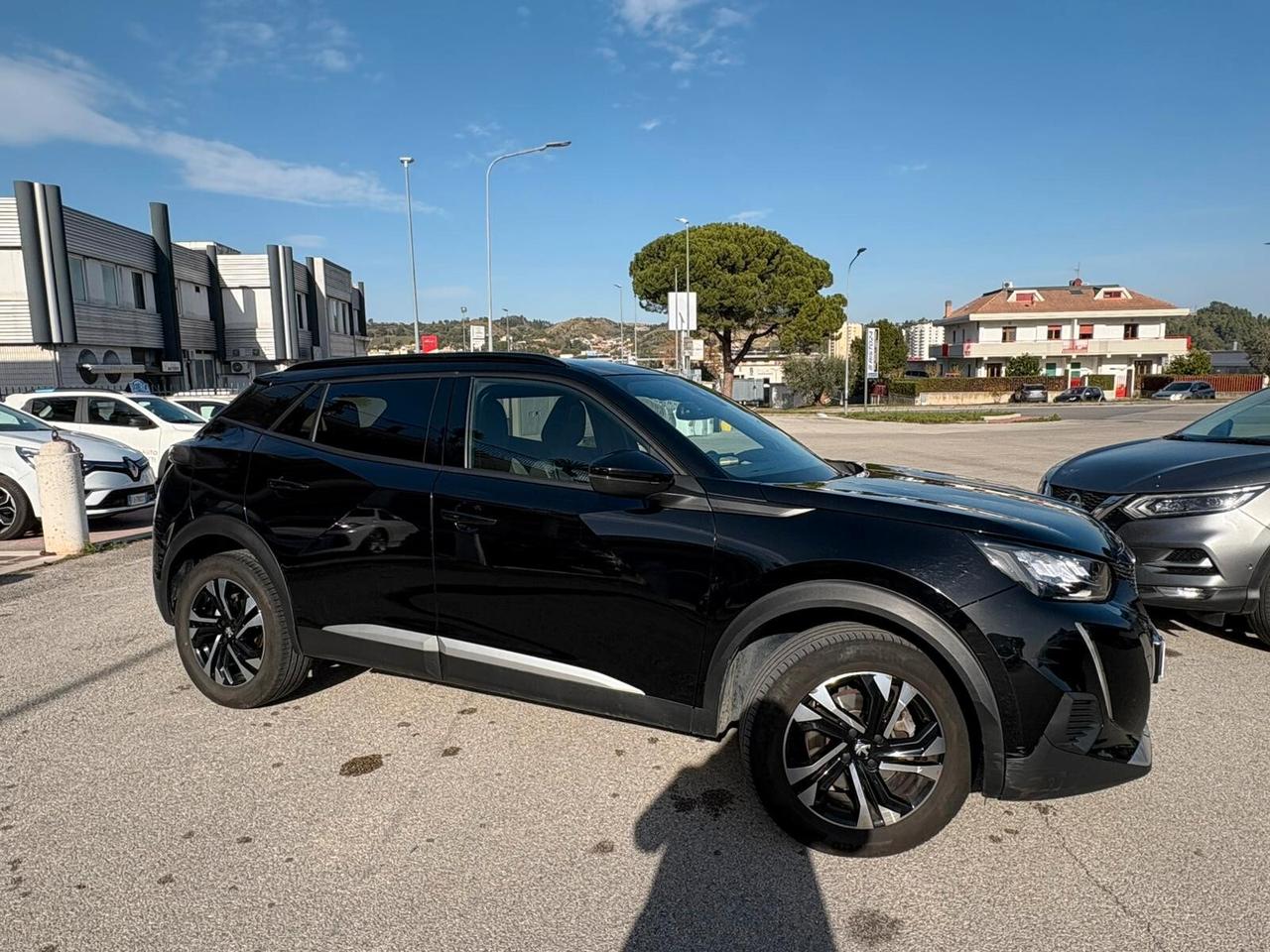 Peugeot 2008 BlueHDi 130 S&S EAT8 Allure