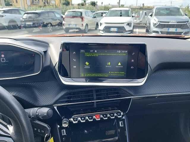 Peugeot 2008 PureTech 100 S&S Allure