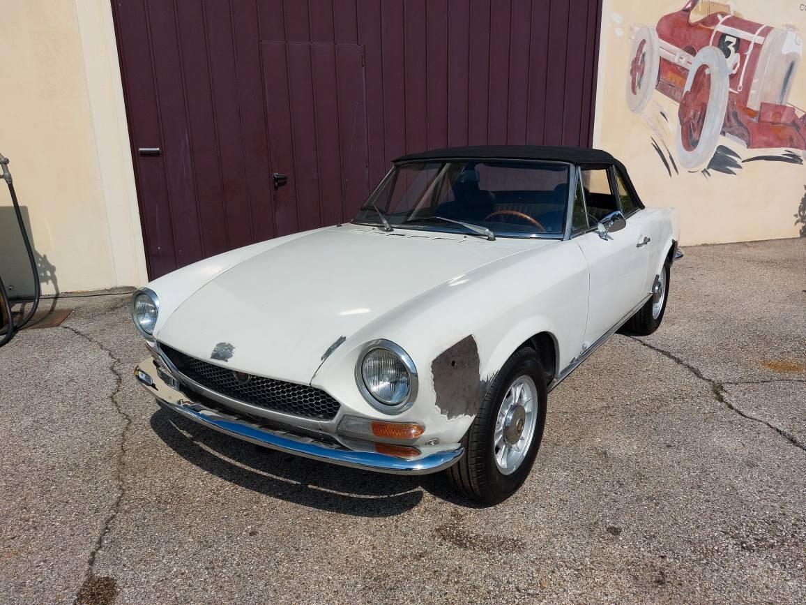 Fiat 124 Sport Spider 1600 del 1972