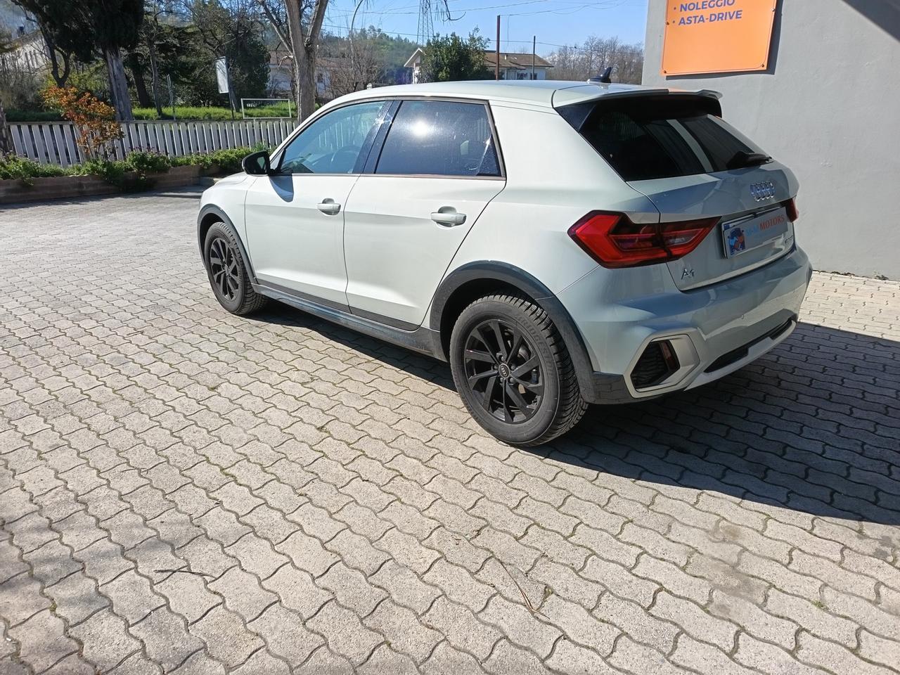 AUDI A1 SPB 35 All streetTFSI S line edition