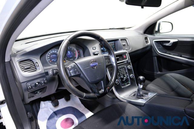 VOLVO V60 D2 1.6 D MOMENTUM NEOPATENTATI