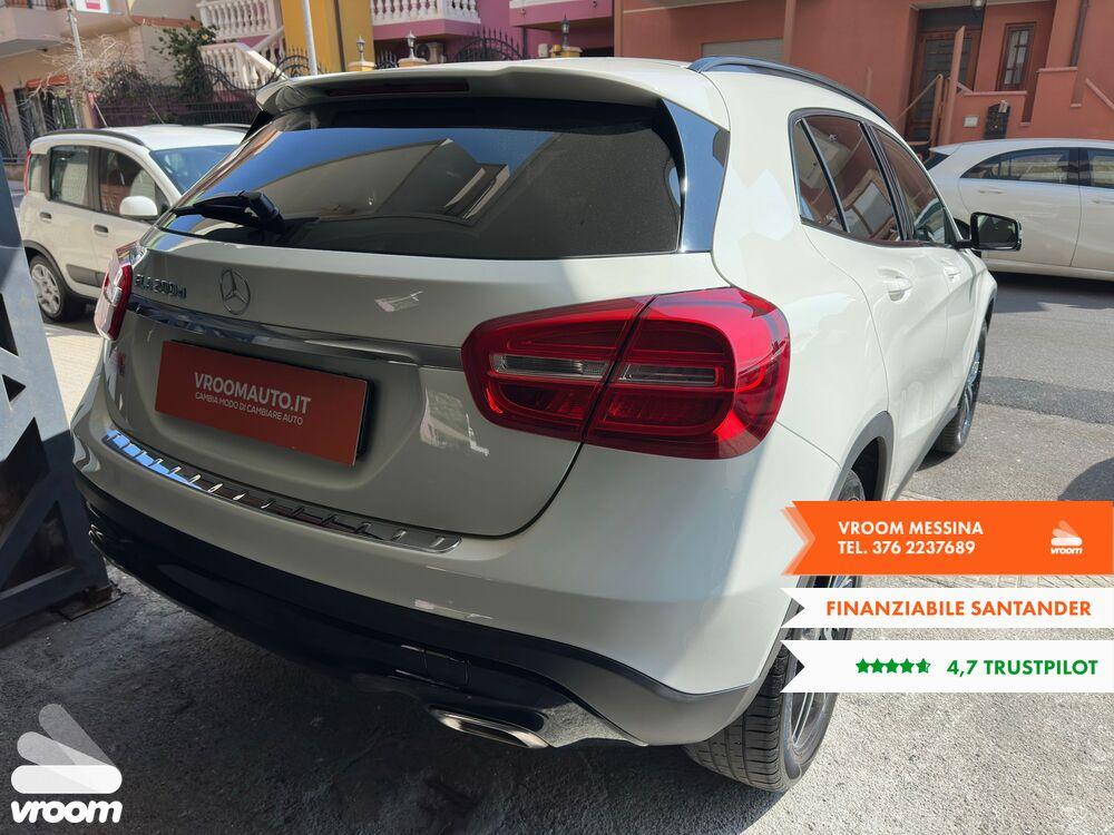 MERCEDES GLA (X156) GLA 200 d Automati...