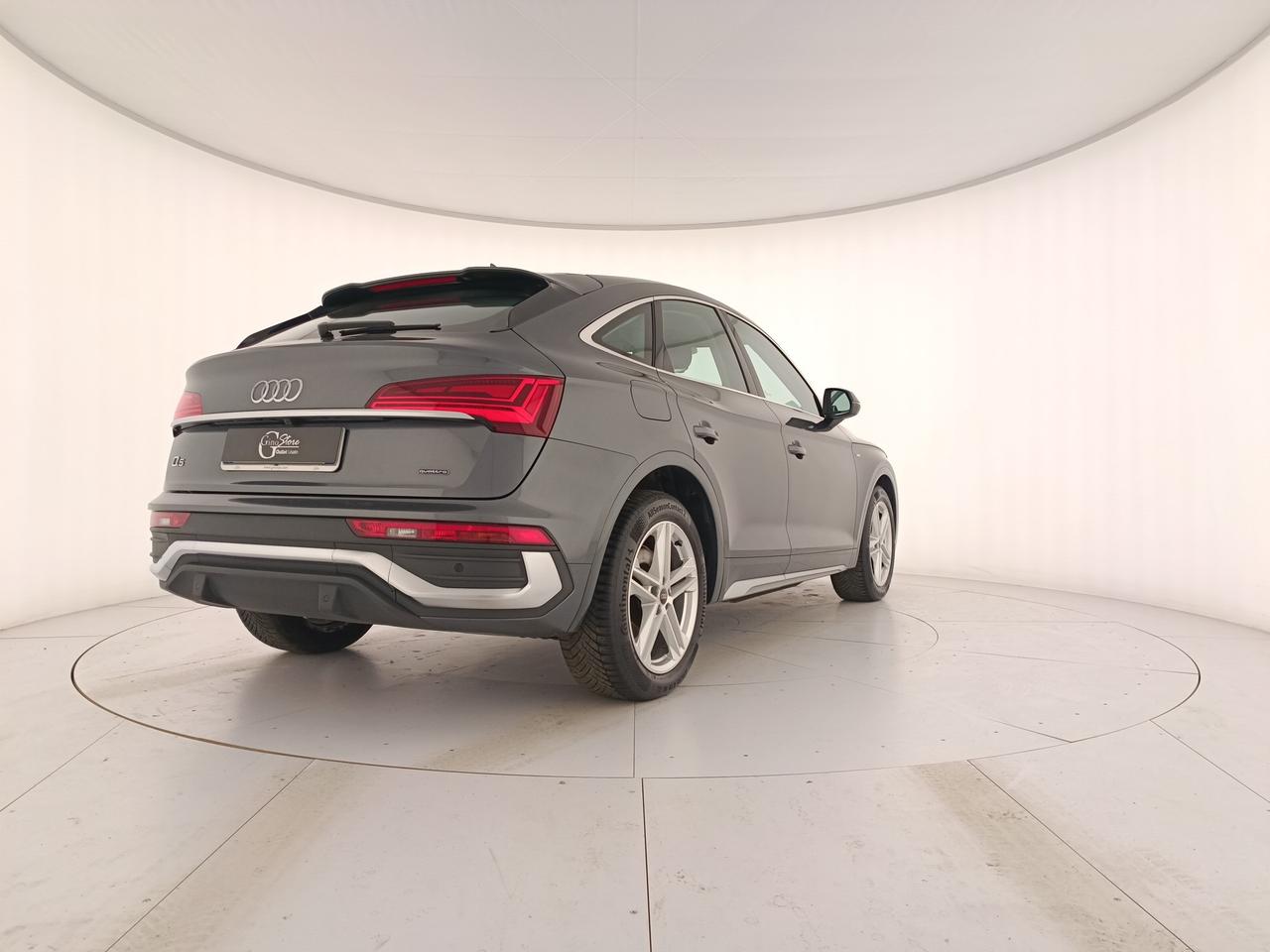 AUDI Q5 I Sportback 2021 - Q5 Sportback 40 2.0 tdi mhev 12V S line quattro s-tronic