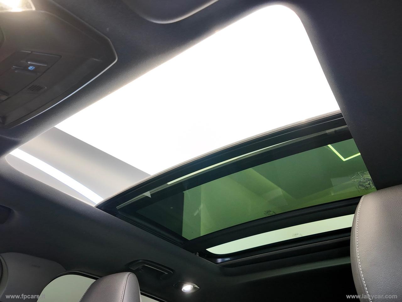 FORD Kuga 2.0 TDCI 150CV S&S 4WD Pow. ST-Line TETTO APRI.