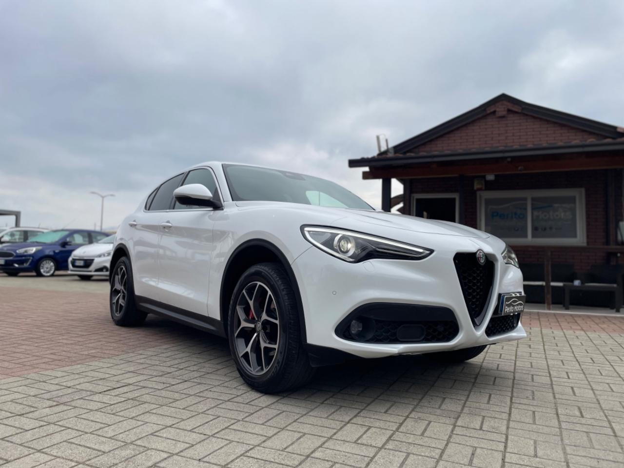 Alfa Romeo Stelvio 2.2 Turbodiesel 210 CV AT8 Q4 Executive