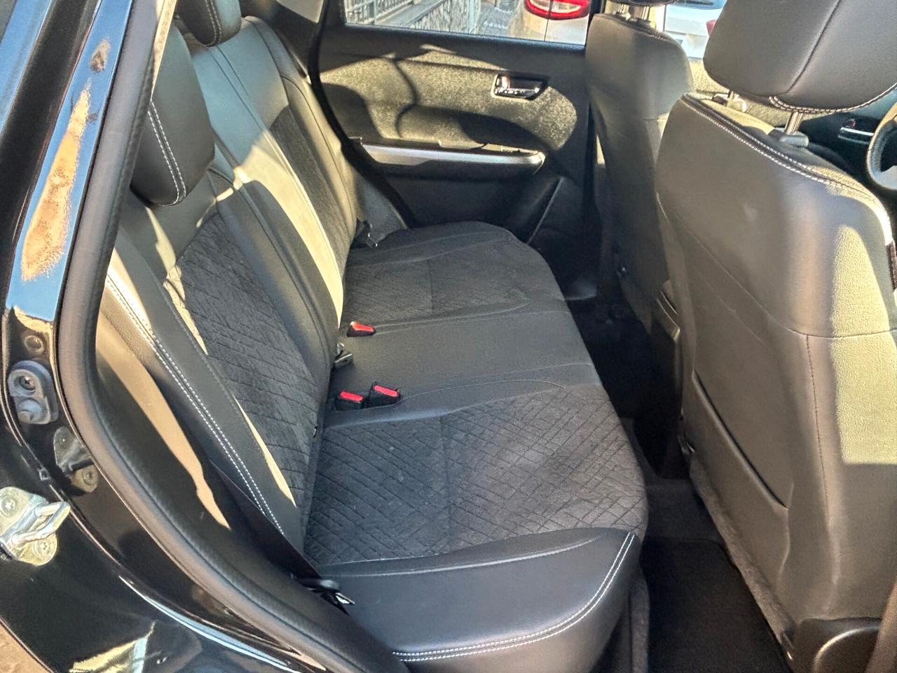 Suzuki Vitara 1.4 Hybrid Top