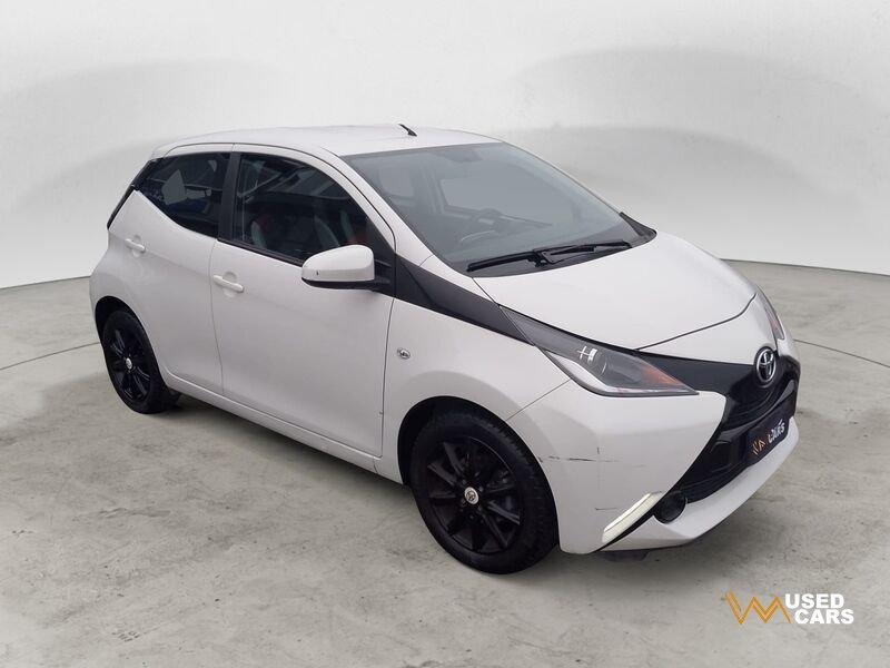 Toyota Aygo Aygo 1.0 VVT-i 69 CV 5P x-black TSS MMT