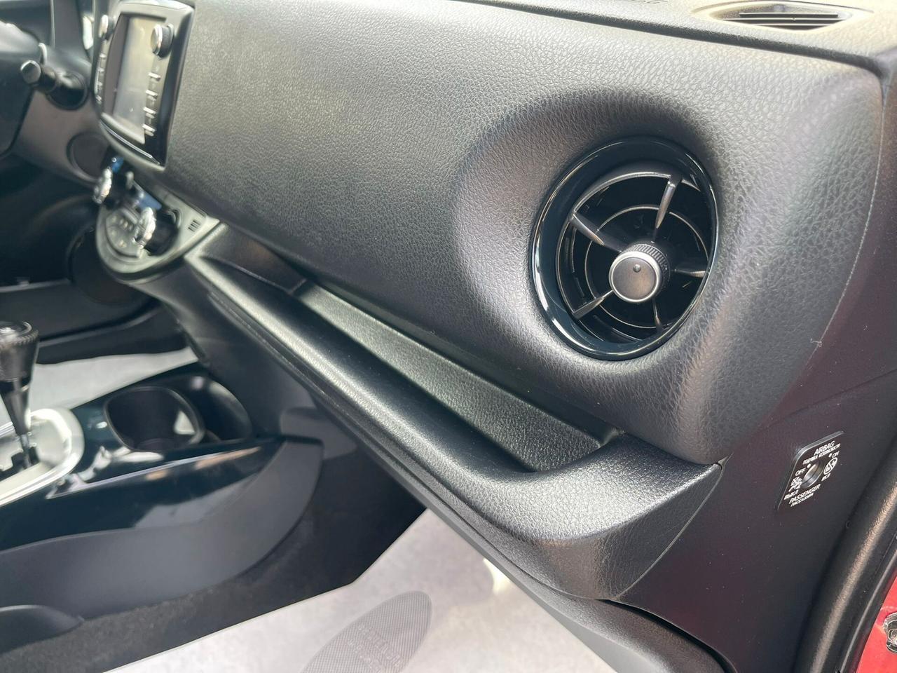 Toyota Yaris 1.5 Hybrid 5 porte Cool Red Edition