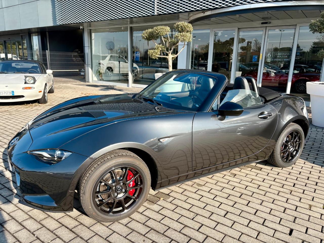 Mazda MX-5 1.5L Skyactiv-G Homura