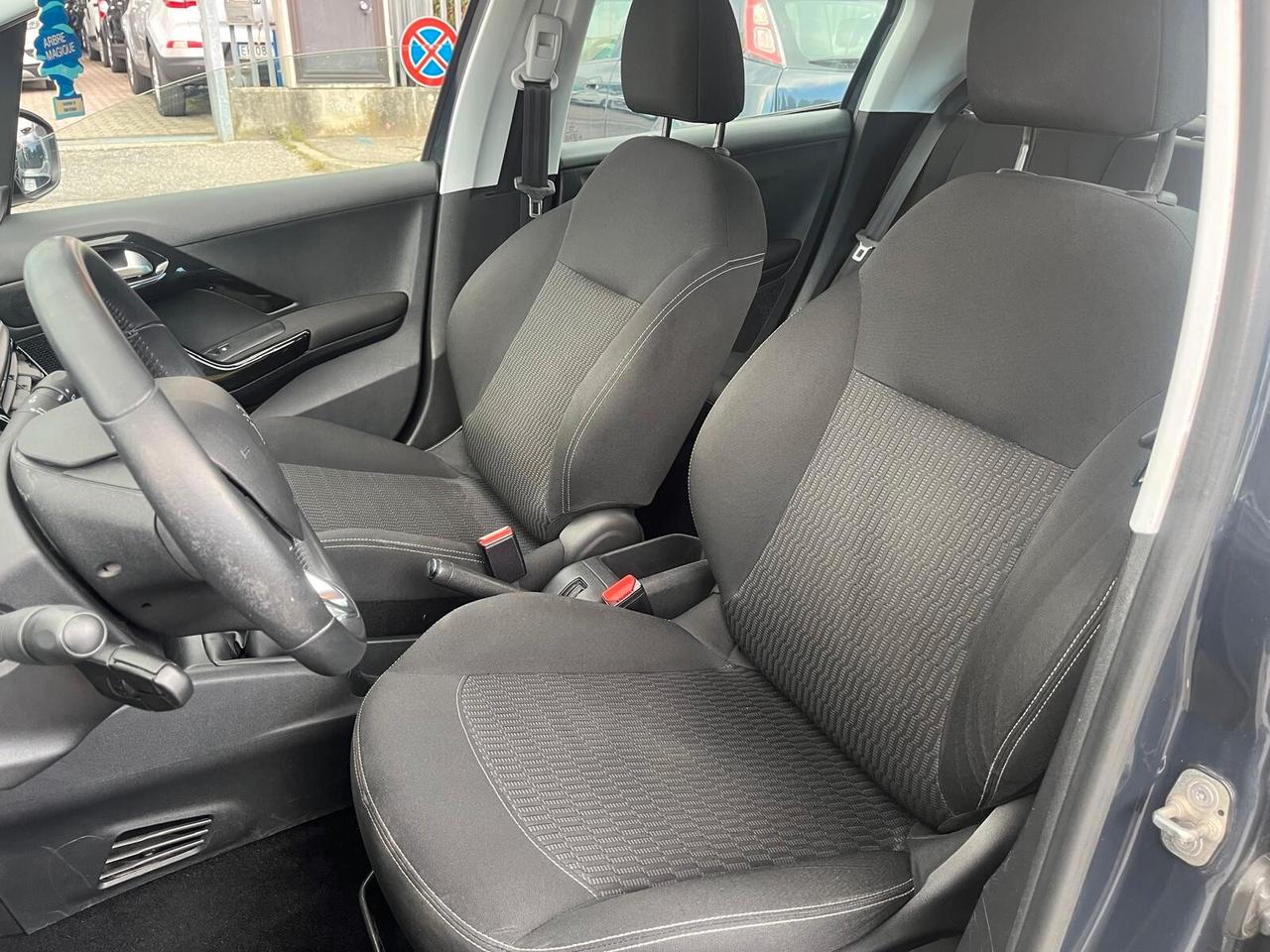 Peugeot 208 PureTech 82 5 porte Active