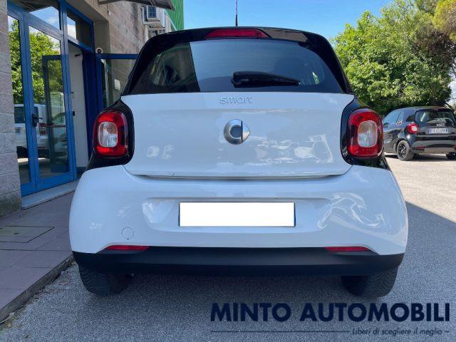 SMART ForFour 1.0 PASSION 71CV VOLANTE MULTIFUNZIONE BLUETOOTH