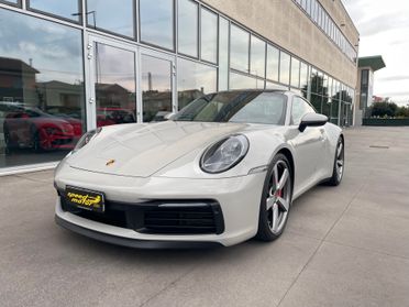 Porsche 911 Carrera S con soli 24.000 Km scarichi sport e tetto apribile pari a nuova