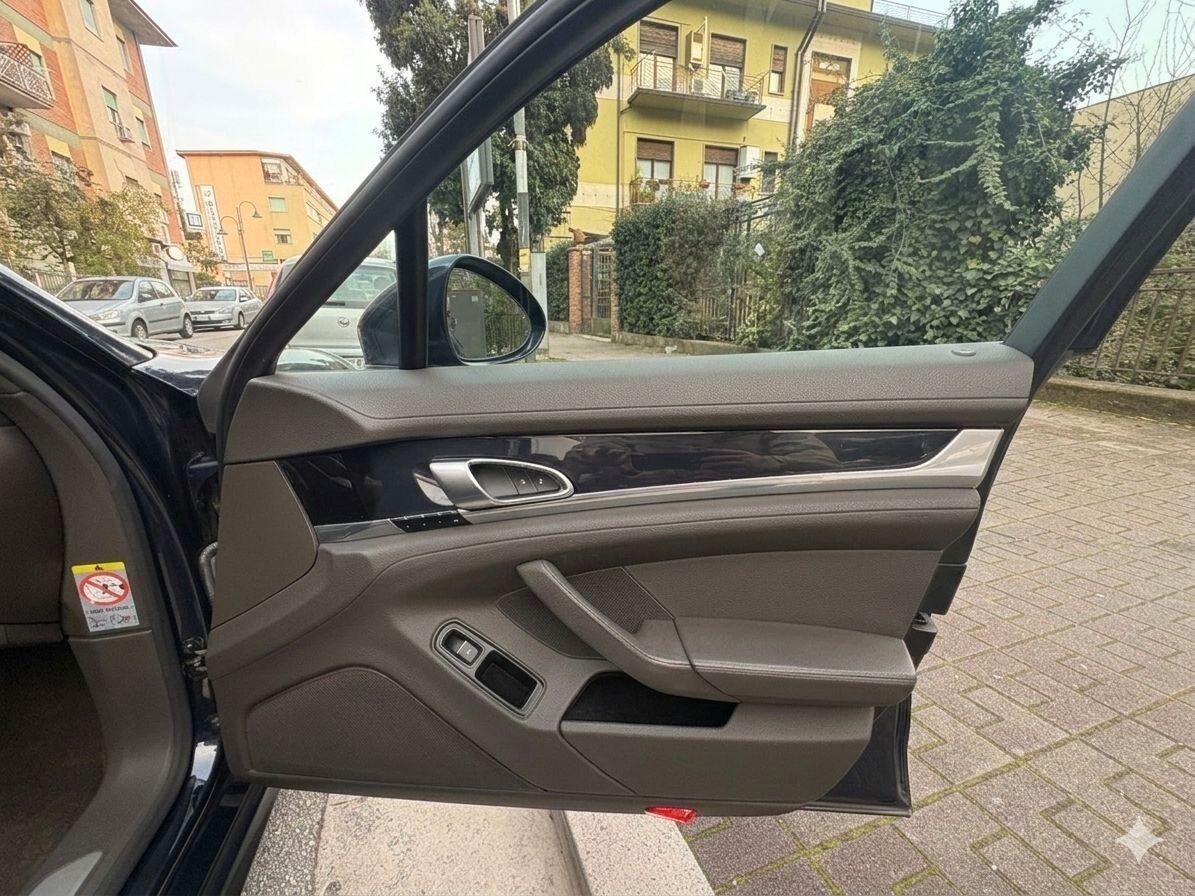 Porsche Panamera 3.0 Diesel IVA ESPOSTA