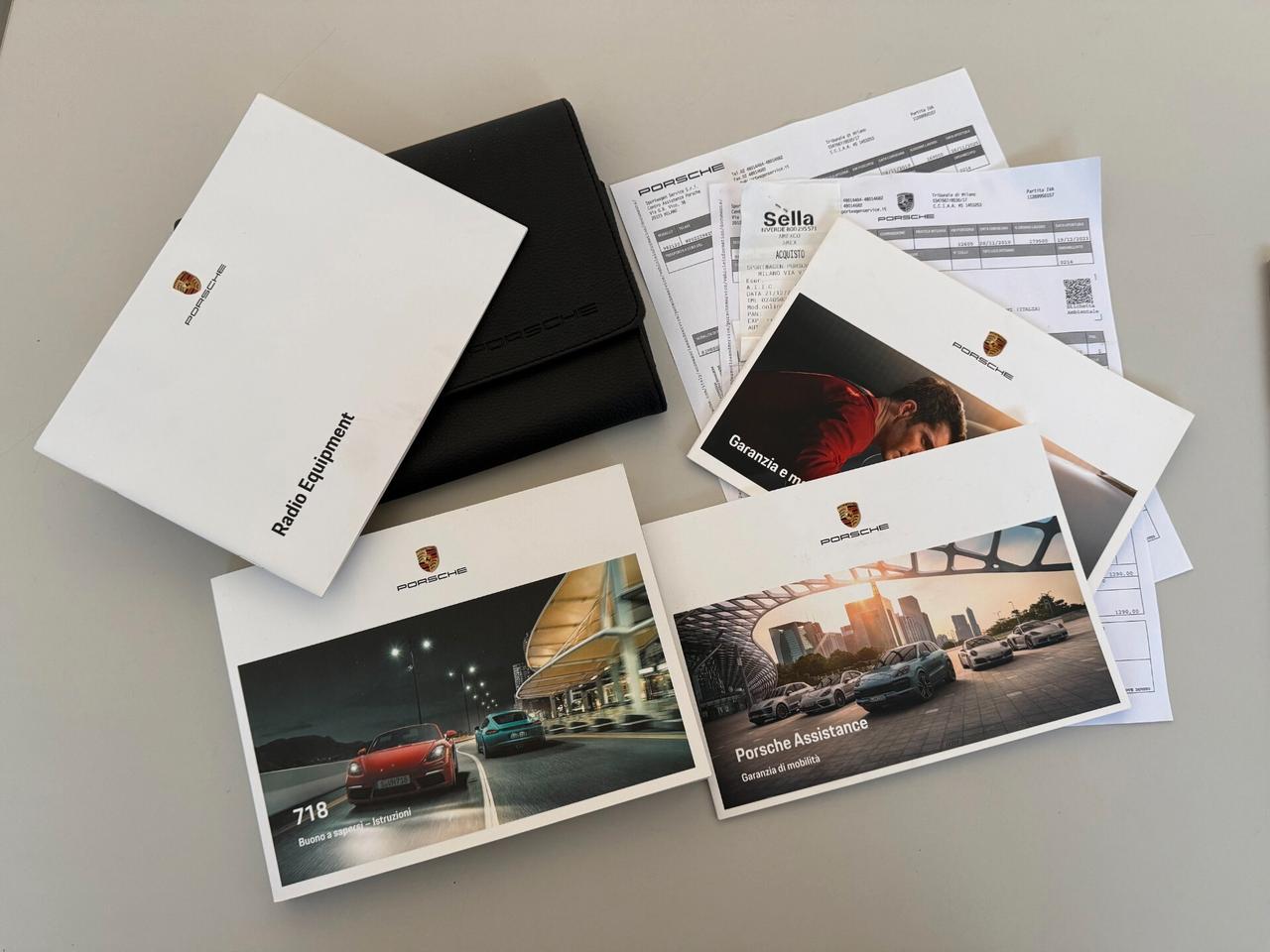 Porsche Cayman 718 300cv Pdk Ufficiale - Book service 1 Propiet