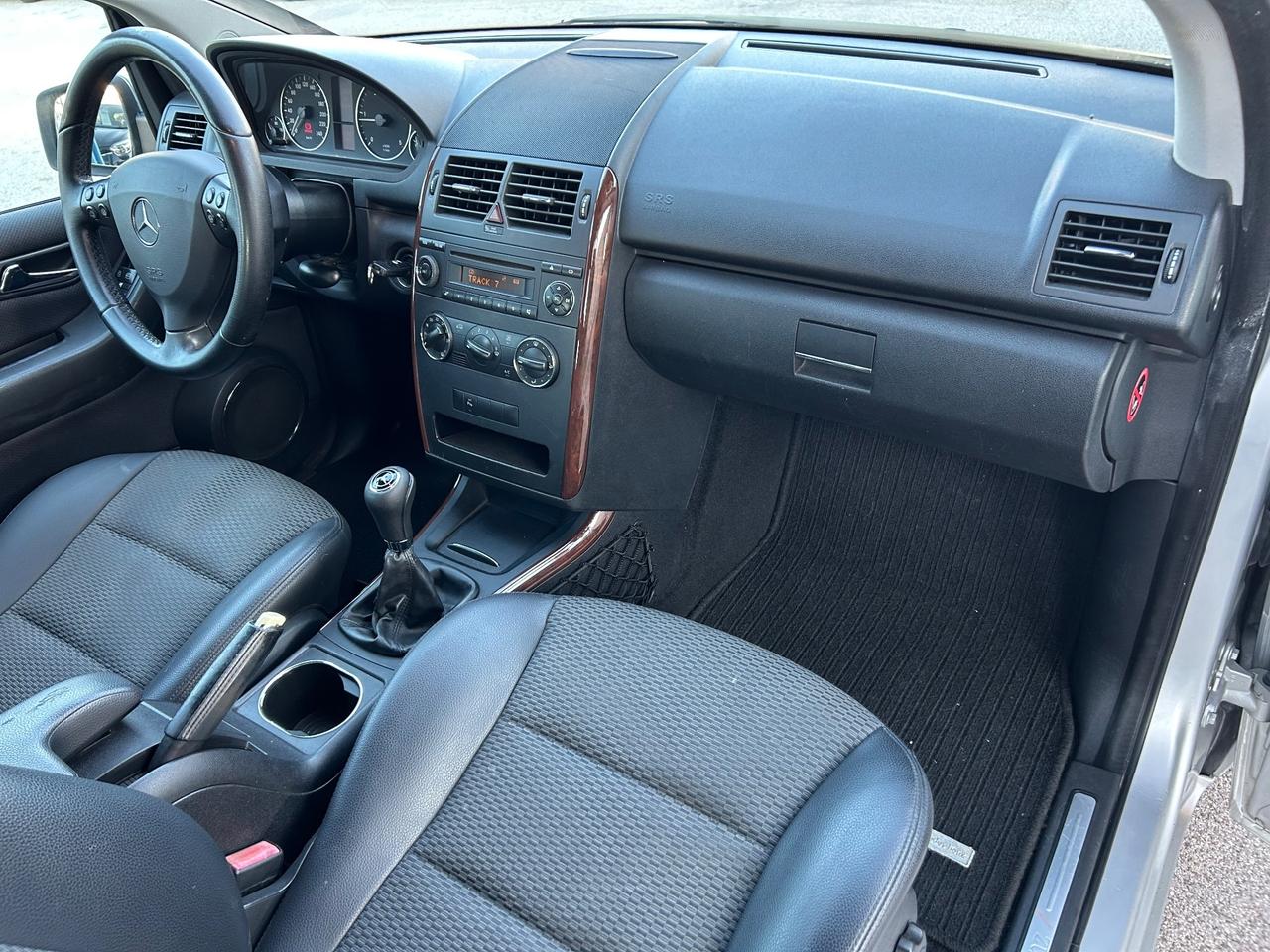 Mercedes-benz A 180 cdi 110 cv 2011 166.000 km