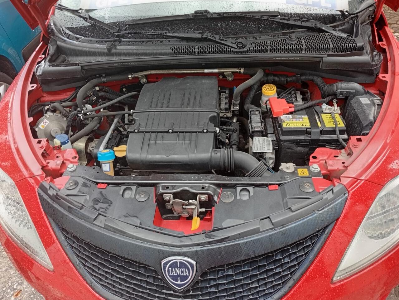 Lancia Ypsilon