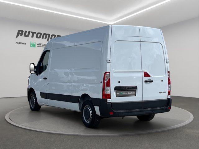 RENAULT Master T35 2.3dCi L2H2