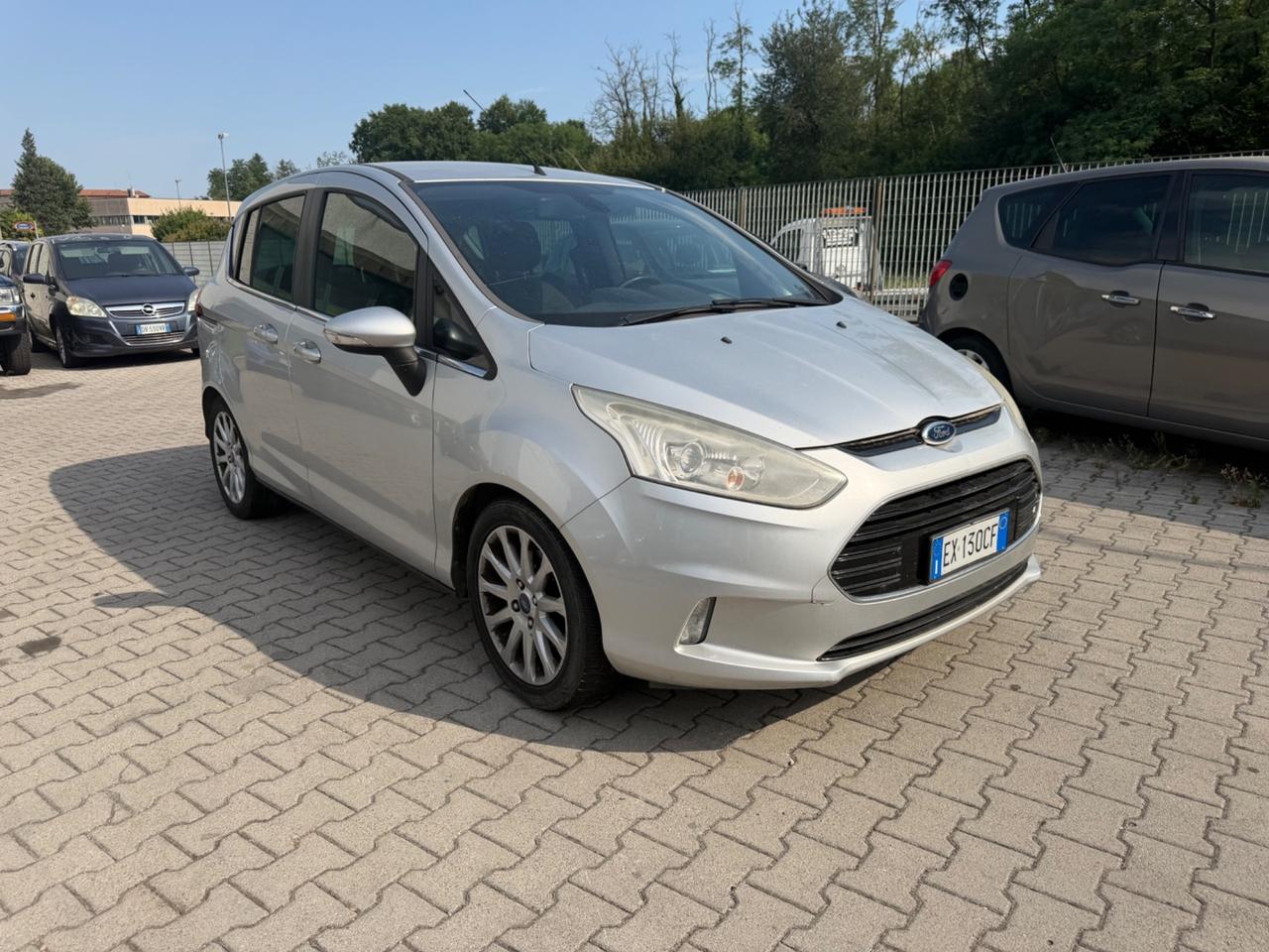 Ford B-Max 1.4 90 CV GPL Business Titanium