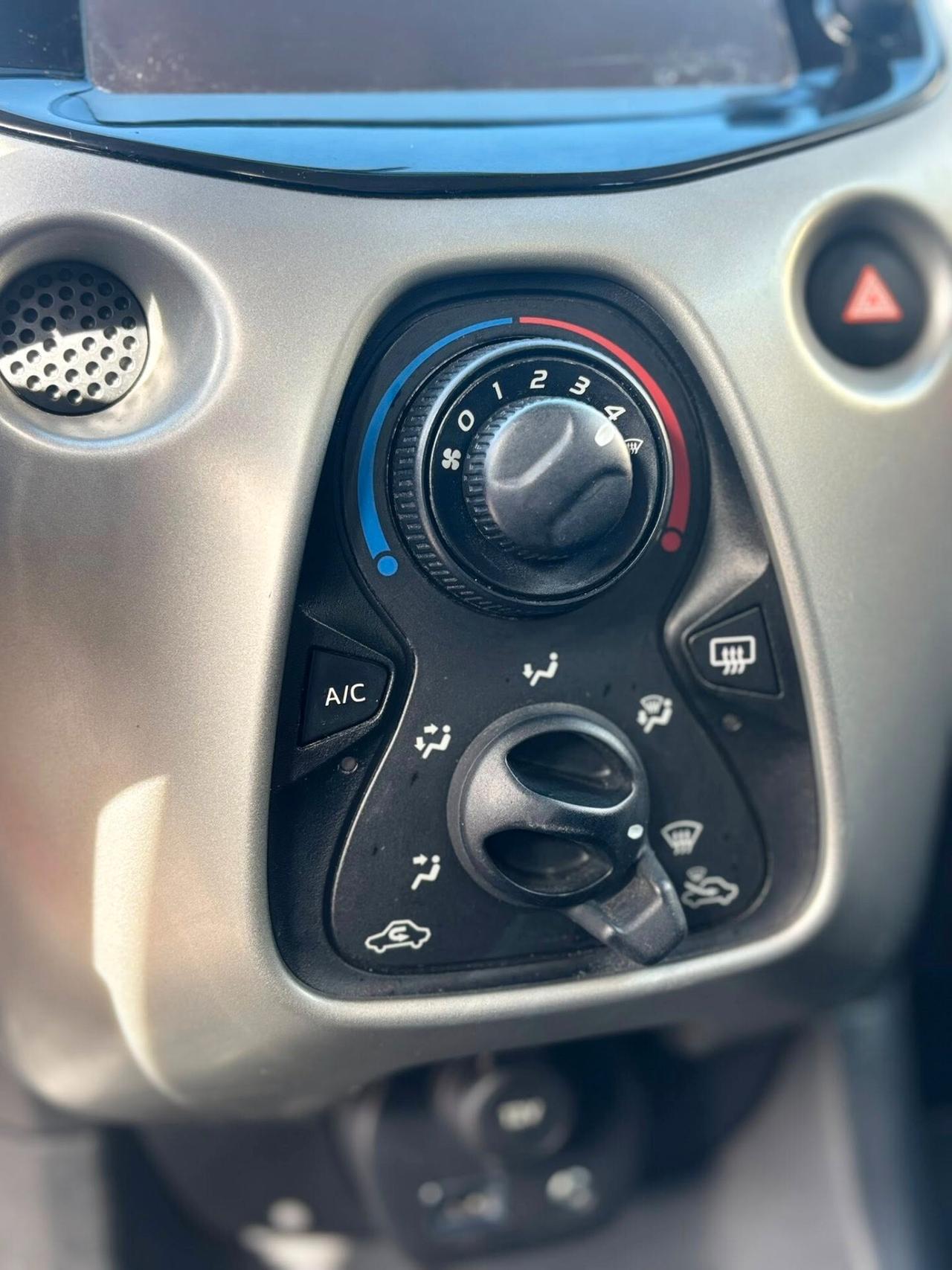 Peugeot 108 PureTech 82 5 porte Active