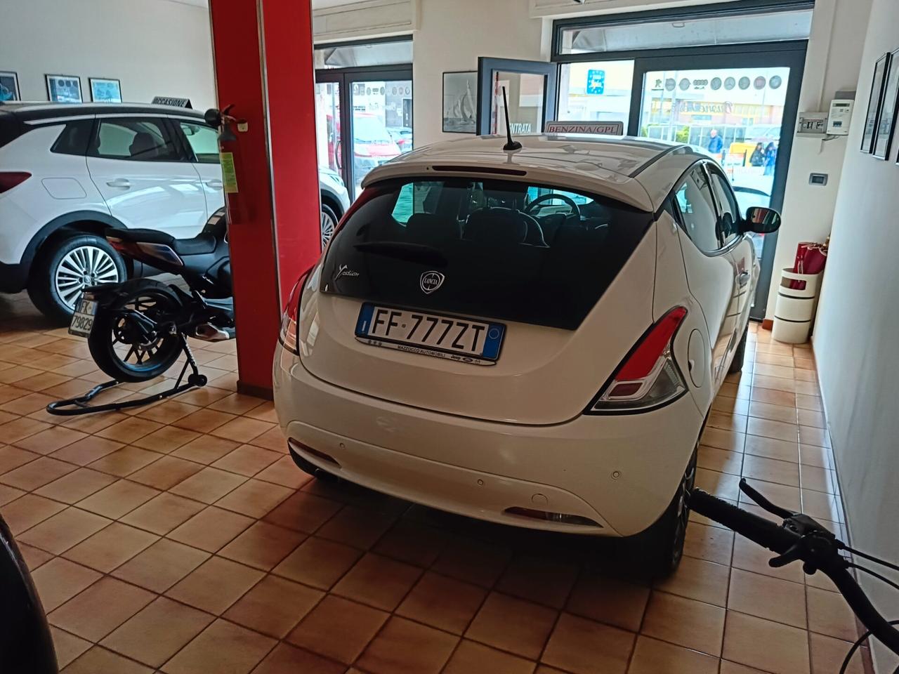 Lancia Ypsilon 1.2 69 CV 5 porte GPL Ecochic Mya