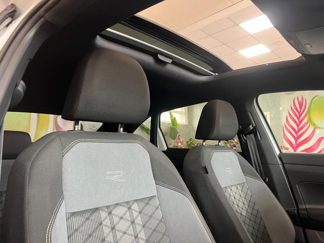 Volkswagen Taigo 1.0 TSI 110 CV R-Line