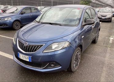 Lancia Ypsilon Silver Plus Hybrid 1.0 FireFly 70cv “IN ARRIVO”