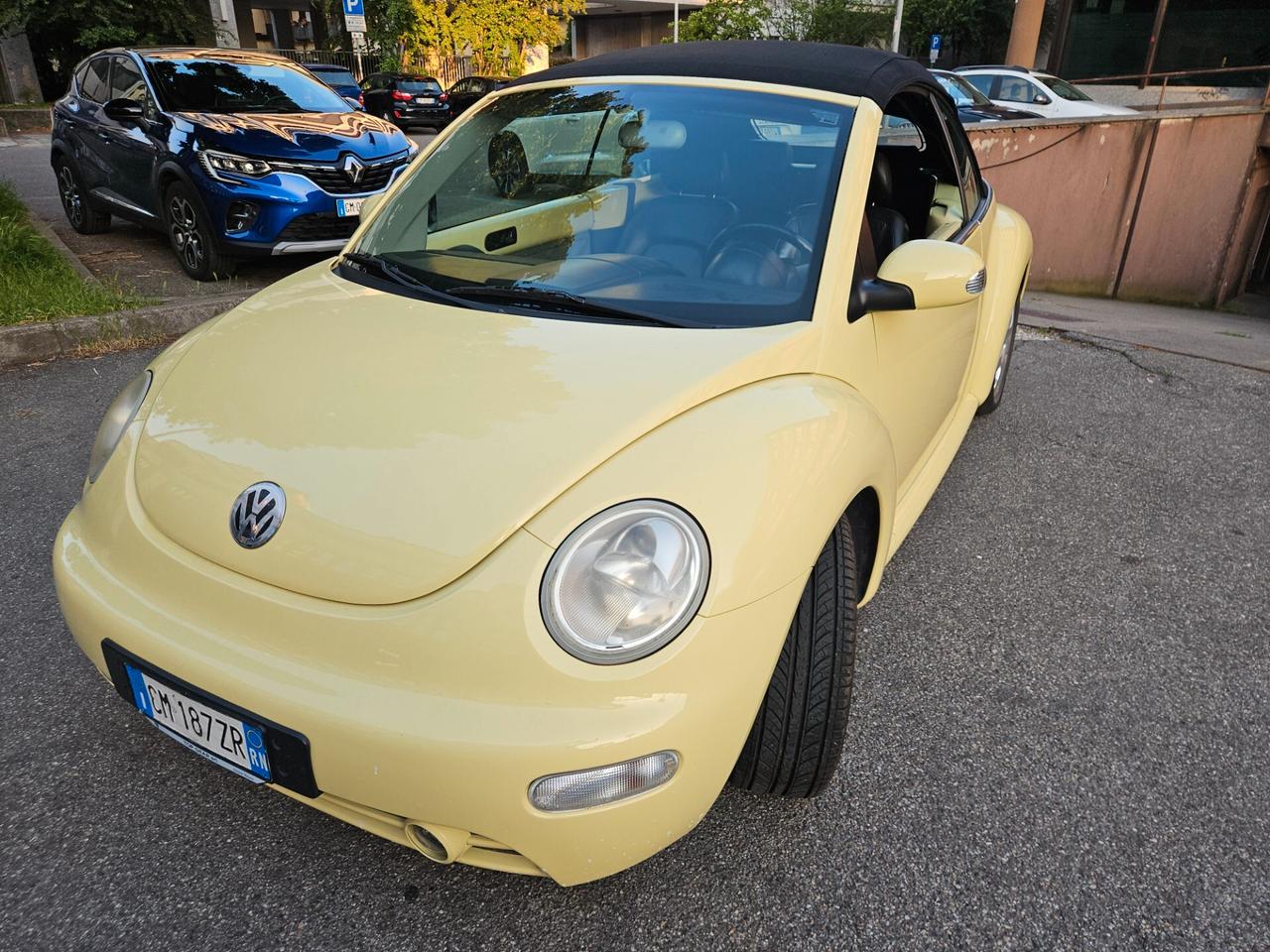 Volkswagen New Beetle 2.0 Cabrio Automatica