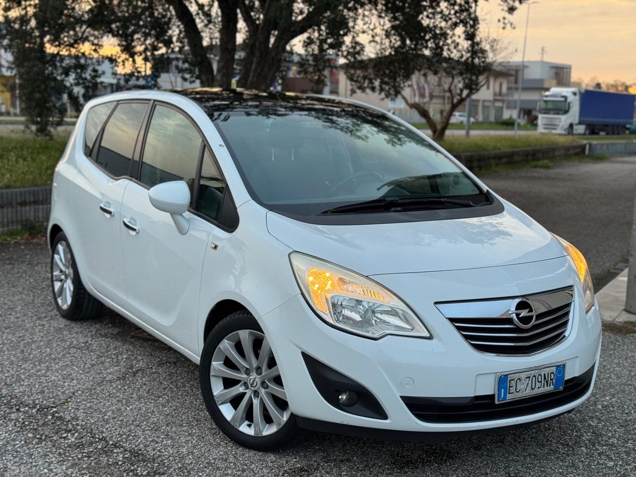 Opel Meriva 1.4 100CV Cosmo