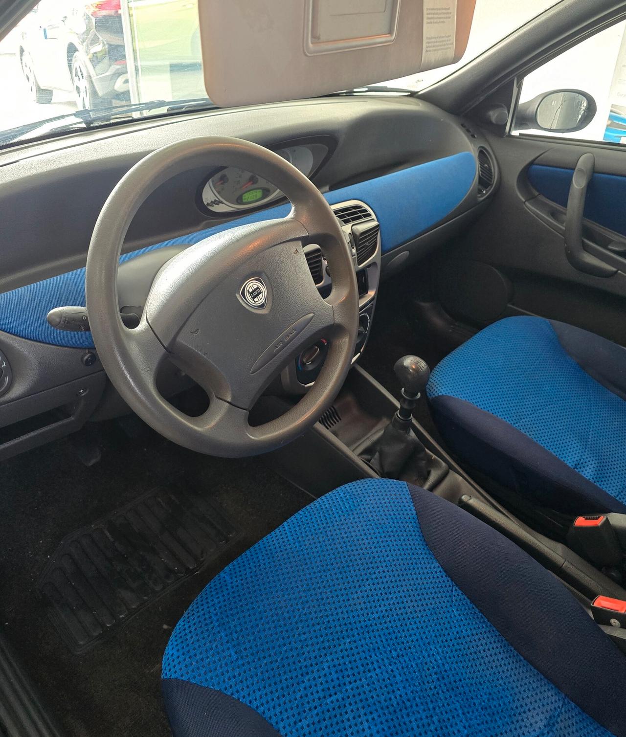Lancia Ypsilon 1.2 Argento