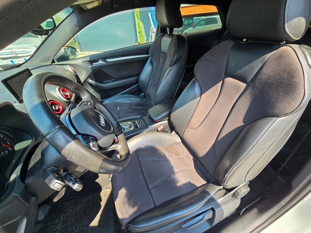 Audi A3 1.8 TFSI 180CV S LINE ESTETICA S3