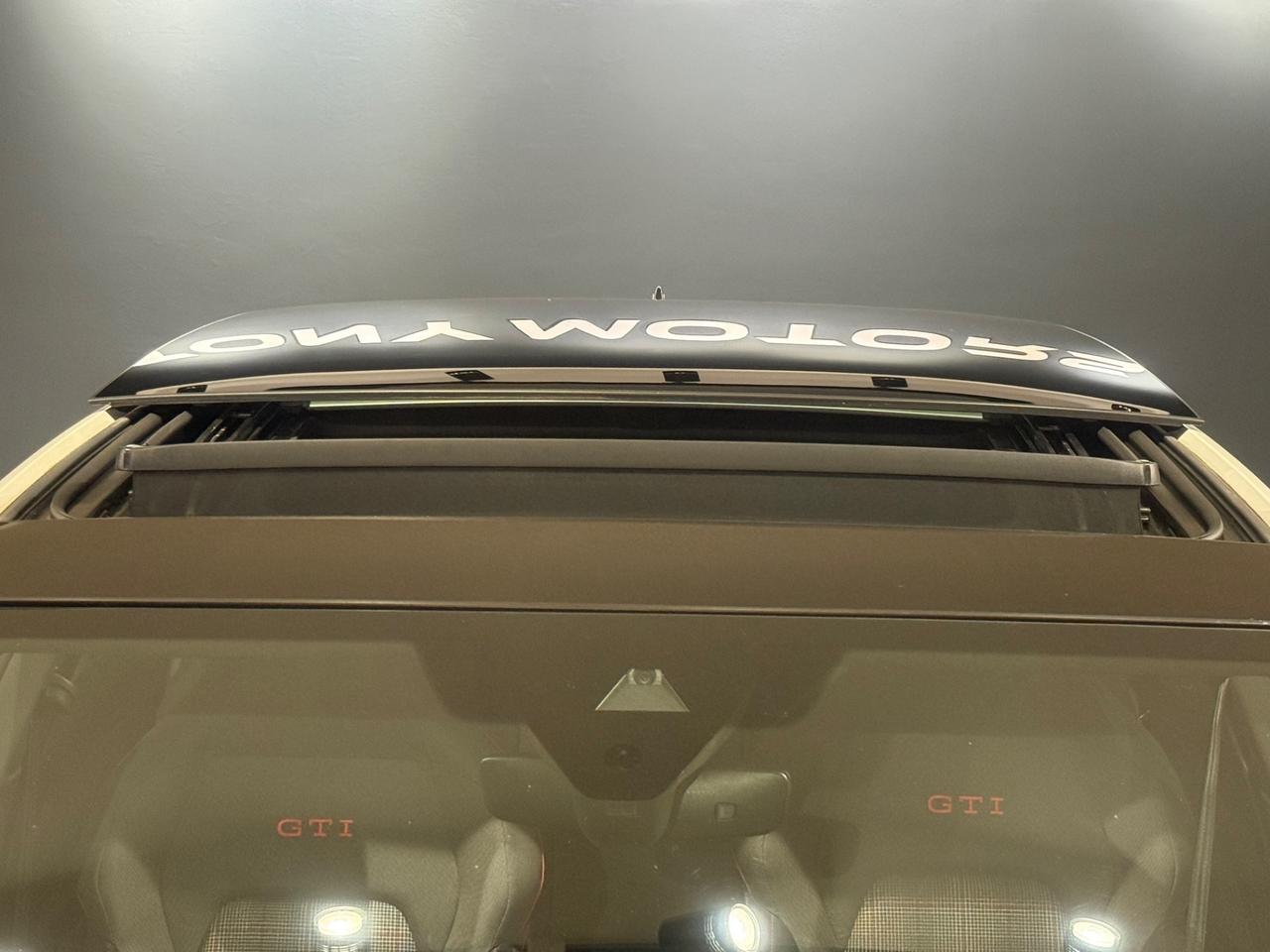 Volkswagen Golf GTI 2.0 TSI BlackStyle