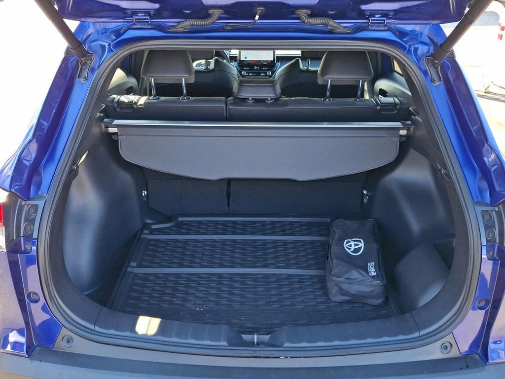 Toyota Corolla Cross 2.0h Lounge 2wd 197cv e-cvt