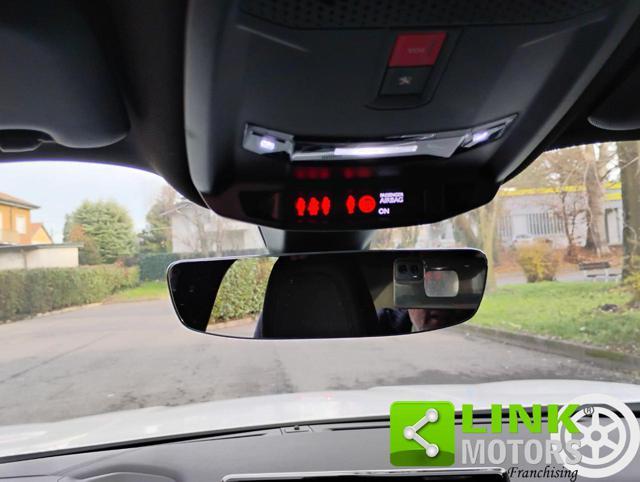 PEUGEOT 2008 PureTech 130 S&S GT Line