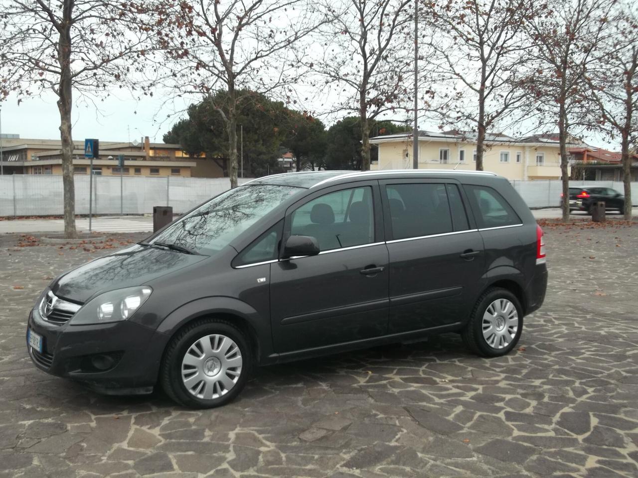 Opel Zafira Turbo Metano 7 Posti 2013